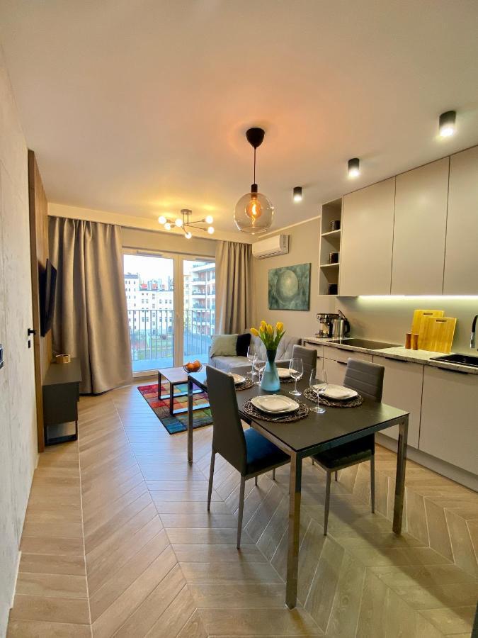브로츠와프 Grey House + Free Parking 아파트 외부 사진